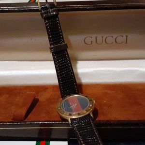 Leather Vintage GUCCI watch